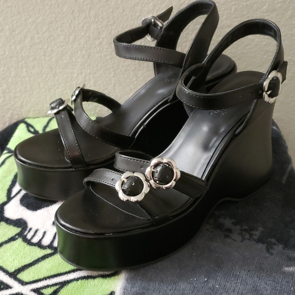 dELiA*s Shoes - Platform Sandals